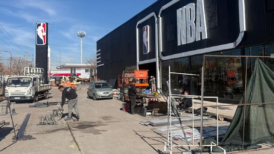 Primera NBA Store en Mendoza