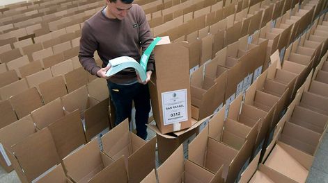 Los Andes | La Junta Nacional Electoral ya tiene listas las boletas, urnas y accesorios que se usarán este próximo domingo en las elecciones municipales Foto: Orlando Pelichotti