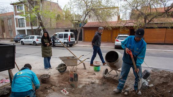 la ciudad lanza una nueva edicion del programa mejores veredas: accesibilidad e inclusion para vecinos