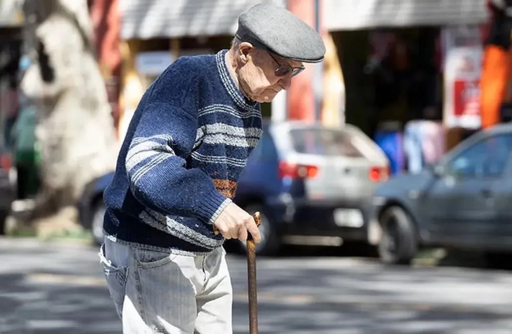 Más de 5 millones de jubilados están por debajo de la línea de la pobreza (Imagen ilustrativa)