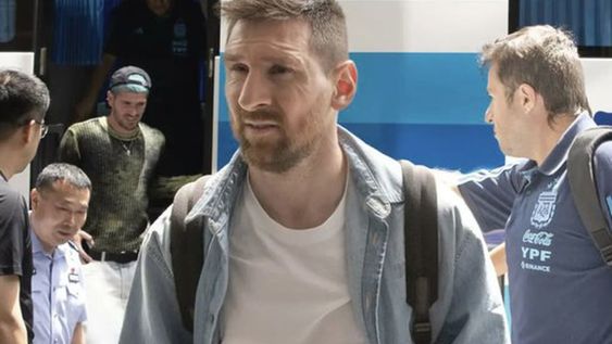 Messi fue retenido en un aeropuerto chino