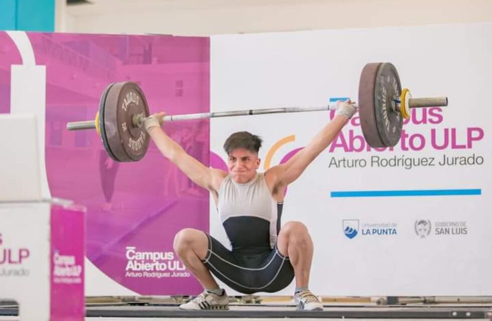 Benjamín Ocampo, el pesista mendocino, que logró la medalla de Bronce en el Argentino y fue convocado a la Selección Nacional. / Gentileza.