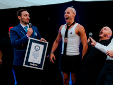 Pitbull celebró un récord Guinness impulsado por una idea que nació en TikTok.