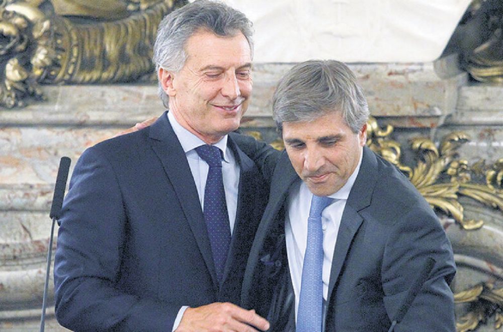 Luis Caputo criticó la gestión de Mauricio Macri, de la que fue parte como ministro de Finanzas y presidente del BCRA