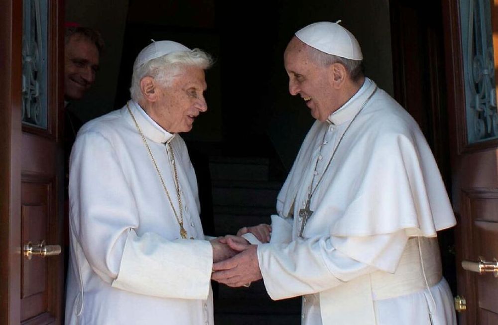 Bergoglio fue elegido Papa tras la histórica renuncia de Benedicto XVI en 2013 Bergoglio fue elegido Papa tras la histórica renuncia de Benedicto XVI en 2013
