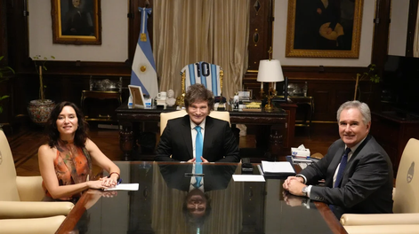 La presidenta de la Comunidad de Madrid, Isabel Díaz Ayuso, se reúne con el presidente Javier Milei en Casa Rosada.