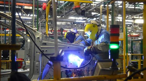 La actividad económica no repuntó en la primera mitad del año.
