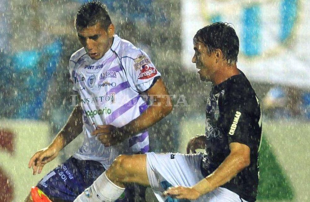 B Nacional: se completan los 36 minuitos que restan de Atlético Tucumán-Villa Dálmine