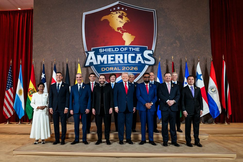 Milei participó en Miami de una cumbre convocada por Trump: Escudo de las Américas para combatir el narcotráfico.