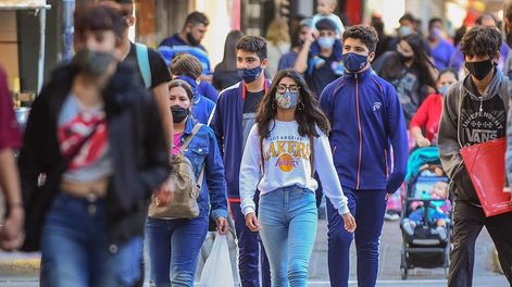 Los Andes | El presidente le ha pedido a los gobernadores que apliquen restricciones para disminuir la circulación para bajar los contagios. Foto: Mariana Villa / Los Andes