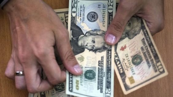 Dólar hoy: a cuánto cotiza en el último día de la semana