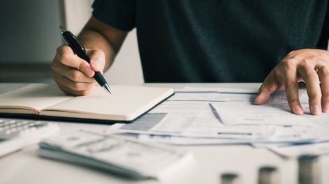 Consejos prácticos para manejar las finanzas domésticas en tiempo de crisis