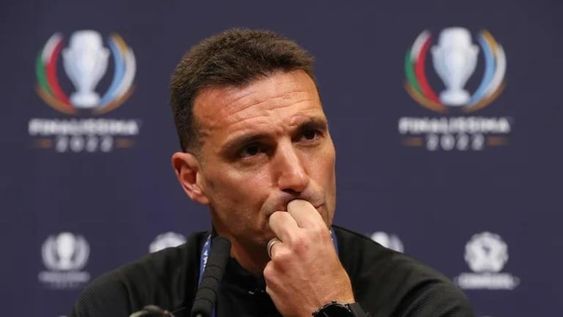 Lionel Scaloni define el plantel para los amistosos de fin de mes.