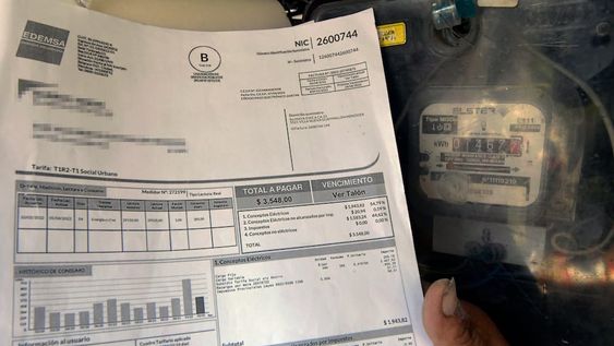 Empresas y comercios están en problemas para pagar la boleta de la luz por los fuertes aumentos. Imagen ilustrativa.