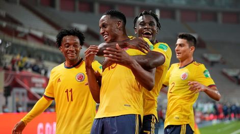 Colombia goléo 3-0 a Péru.