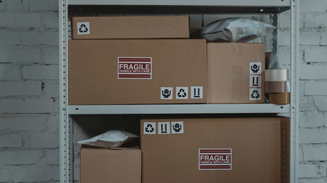 La mejor técnica para reciclar el cartón: 2 ideas originales y low cost para decorar tu hogar