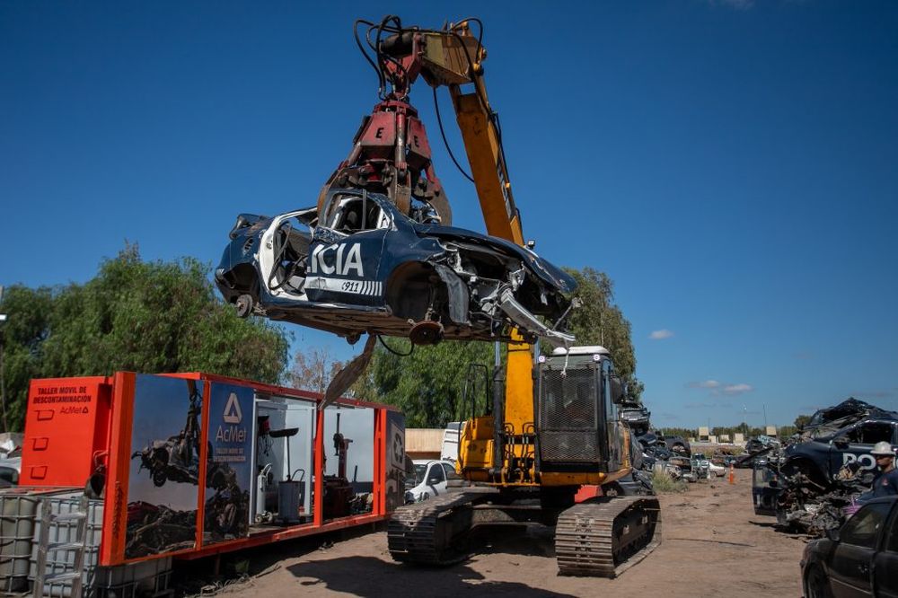La empresa Acmet se encarga de la compactación de vehículos secuestrados.&nbsp;