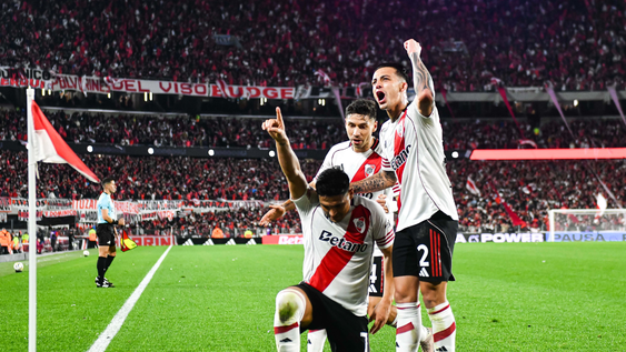 Maxi Salas y un festejo Matador. River Plate - Platense, por Liga Profesional