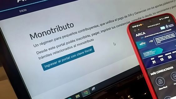 En 2025, la recaudación tributaria superó las expectativas alcanzando un crecimiento real del 8%.