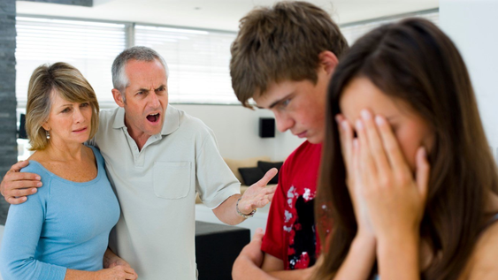 Las claves para distinguir si tus relaciones familiares son tóxicas. Las claves para distinguir si tus relaciones familiares son tóxicas.