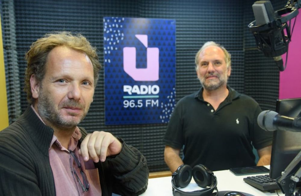 Juan Villalba y Federico Kruger, de Radio U, participarán del certamen internacional con su podcast. | Foto: gentileza