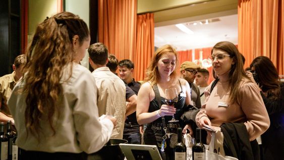 mas de 1000 personas visitaron el networking turistico realizado en maipu