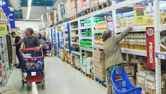 El Gobierno nacional busca renovar el acuerdo de Precios Justos, con aumentos del 3,8% para los precios congelados y del 5% para el resto de los rubros. Foto: Mariana Villa / Los Andes