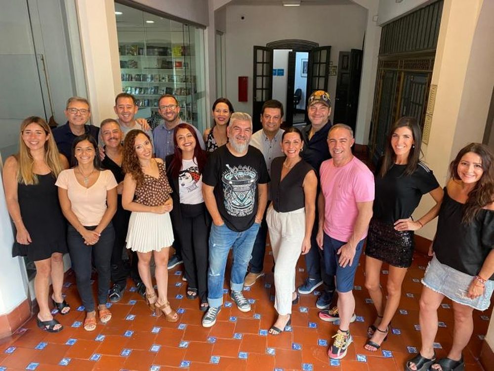 Tras finalizar el proceso para todas las instancias, la Subsecretaría de Cultura anunció quiénes serán los comunicadores que tendrán a su cargo los distintos actos de la Fiesta Nacional de la Vendimia 2025.  