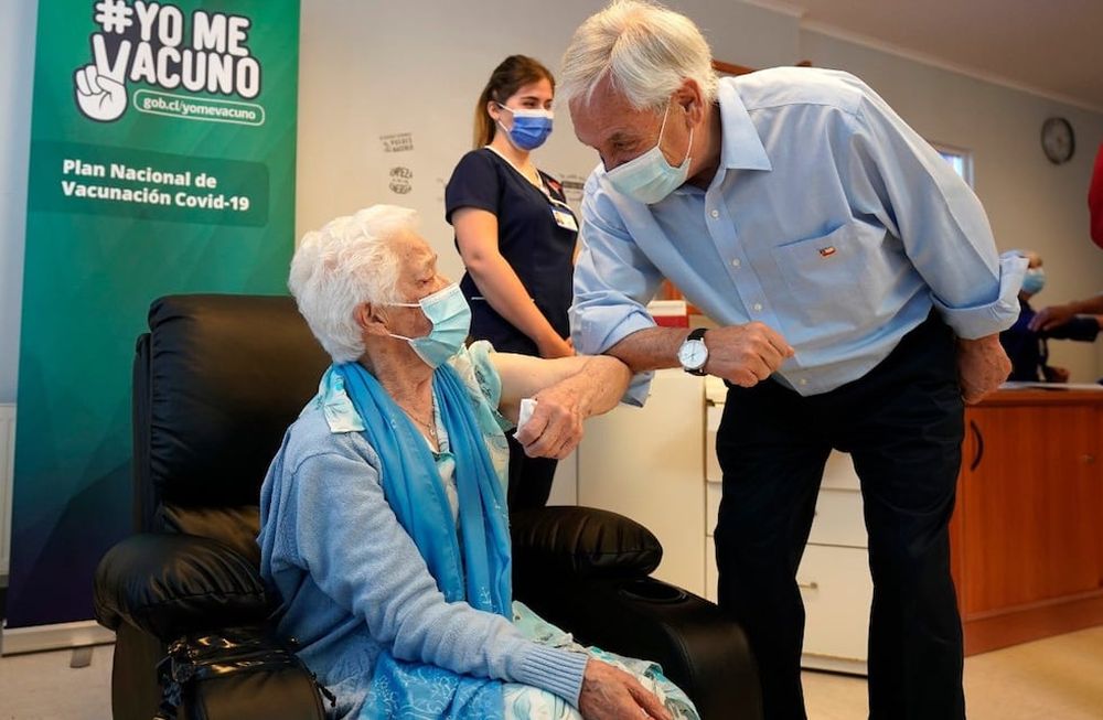 Sebastián Piñera participó en el inicio del plan de vacunación masiva en Chile - Twitter @sebastianpinera