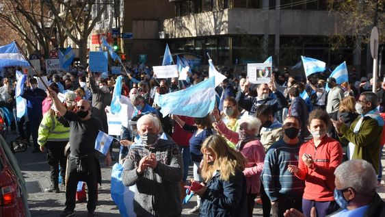 Otra vez, el punto de reunión es San Martín y Garibaldi (Ciudad) - Foto: José Gutiérrez / Archivo Los Andes