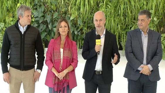 El jefe de Gobierno porteño brindó una conferencia de prensa junto a la ministra de Educación, Soledad Acuña; al jefe de Gabinete, Felipe Miguel; y al ministro de Gobierno, Jorge Macri.