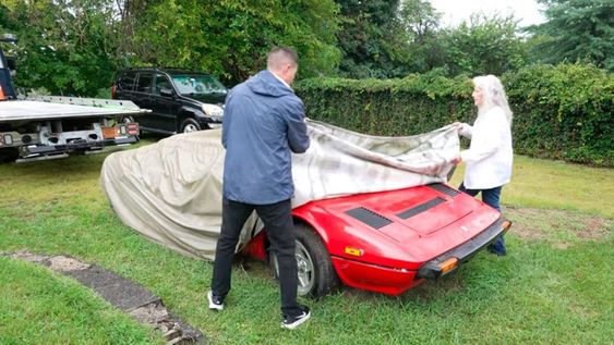 El modelo también ganó reconocimiento internacional por su presencia en la cultura popular y por representar una etapa importante en la historia de los deportivos Ferrari.