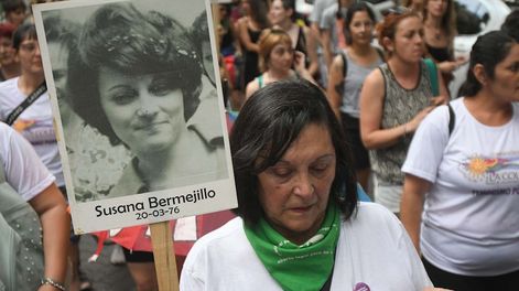 Los Andes | 25N en Mendoza: Marcha por el Día de Lucha contra la Violencia de Género, las manifestantes se concentraron en el kilómetro 0 de Mendoza.Foto: José Gutierrez / Los Andes