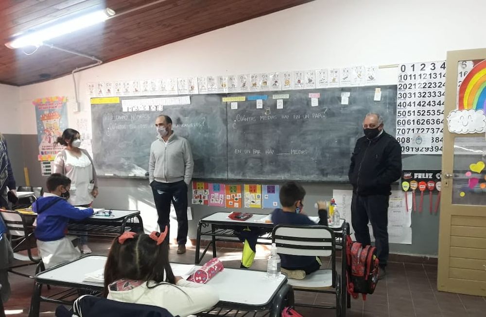 “La gripe está en todas partes y a la orden del día, y sin embargo, ¿qué hacen los radicales? Absolutamente nada. Todo lo que se hizo fue clausurar las escuelas por diez días. / Foto: Gentileza / Prensa Gobierno de Mendoza