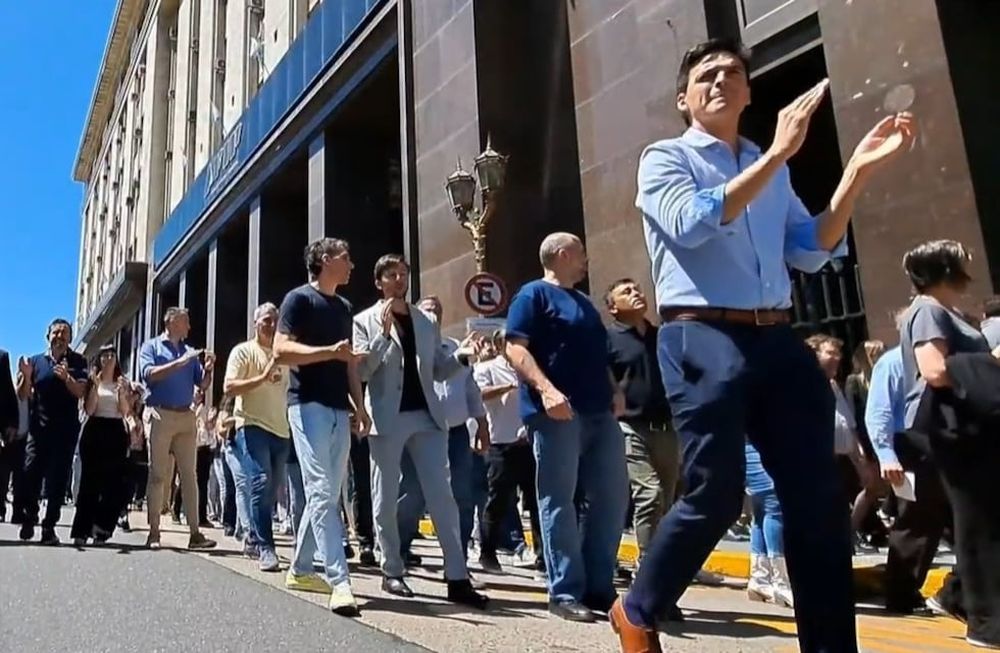 Protesta de trabajadores de la ex AFIP / Clarín.