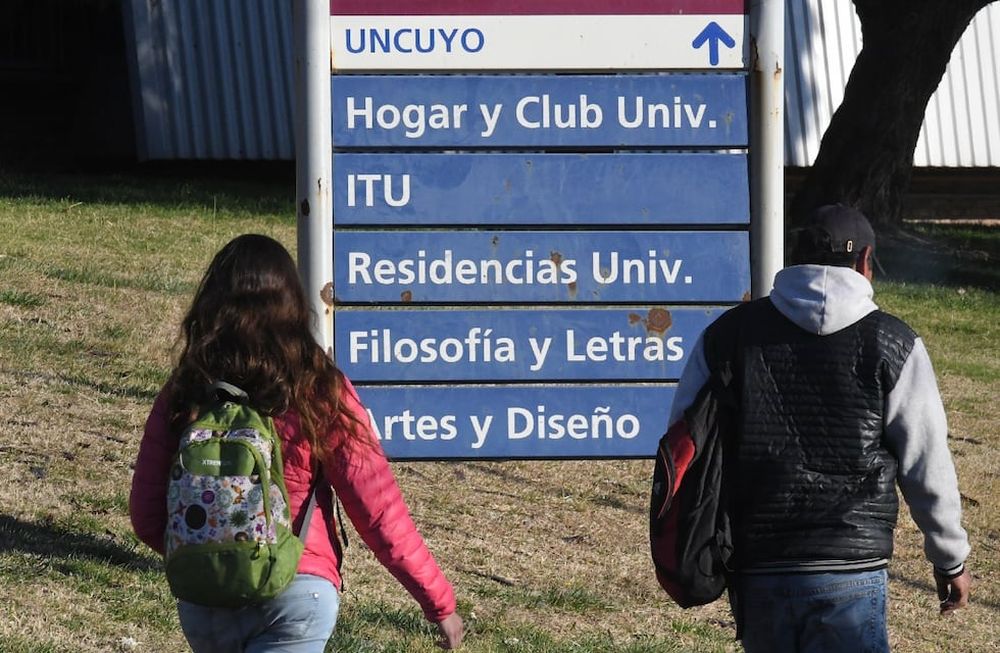 La Universidad Nacional de Cuyo elaboró y amplió su propuesta de protocolo para el regreso presencial y aguarda la habilitación de la Provincia. Foto: Archivo  / Los Andes