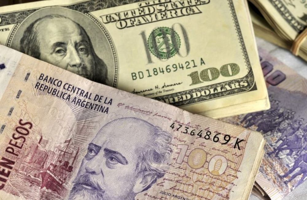 Plazo Fijo o dólares: 40 expertos pronosticaron qué subirá más, ¿a qué apostar para ganar dinero? / Photographer: Diego Giudice/Bloomberg