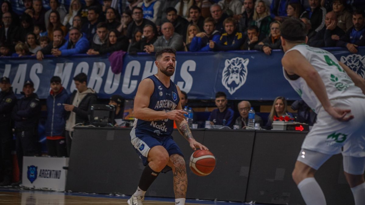 En la Liga Nacional de Básquet, Atenas otra vez coquetea con el descenso