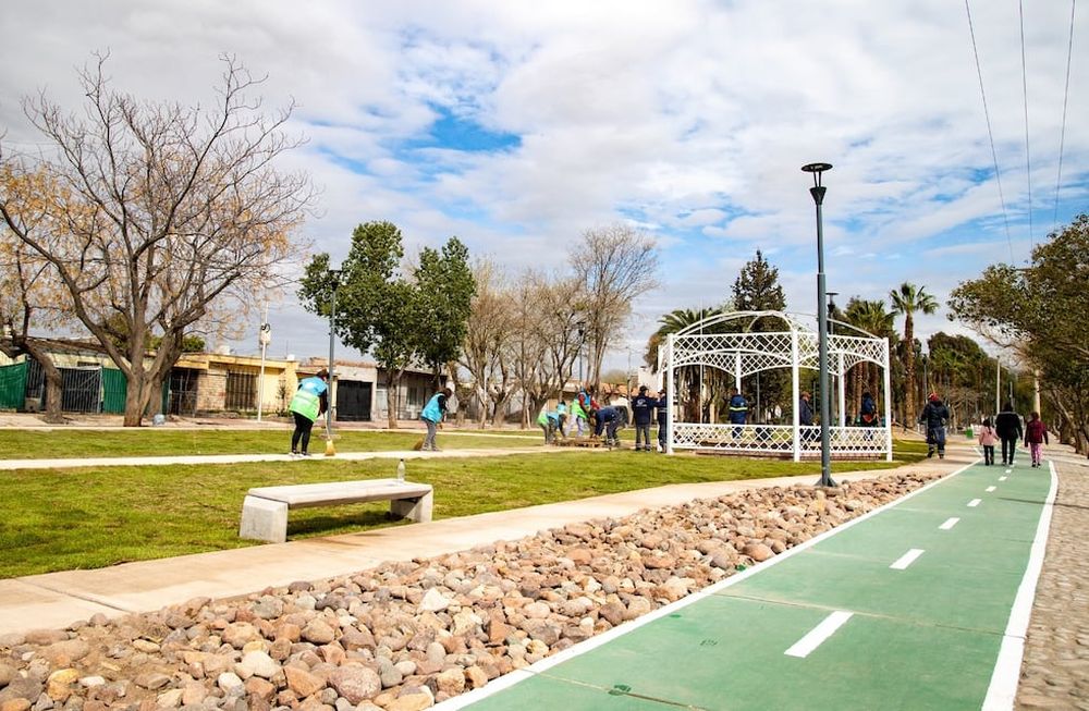 Maipú continúa trabajando en su plan de obras y mantenimiento de espacios verdes