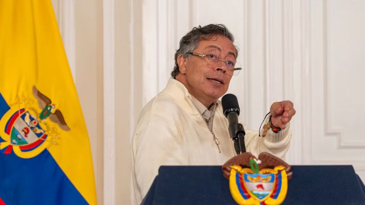 Una congresista ordenó la "suspensión provisional"