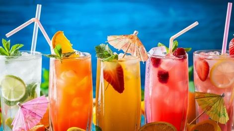 Estos tragos son coloridos, frescos y adaptados al calor.