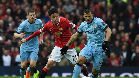 A pesar del doblete de Agüero, el City fue goleado por el United