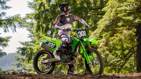 Kawasaki KX 250 2025 renueva el mercado de motos.