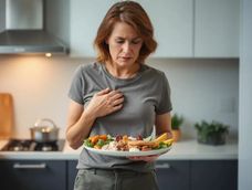 Para generar un hábito saludable después de cada comida, deberás ingerir este tipo de alimentos que no provocan hinchazón.&nbsp;