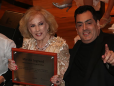Mirtha Legrand fue reconocida como Personalidad Destacada de la Cultura.