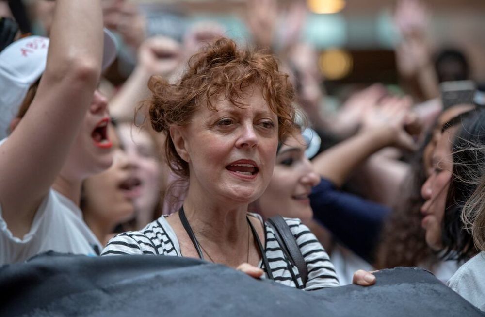 Detuvieron a Susan Sarandon por protestar contra las políticas migratorias de Trump