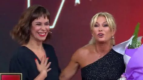 Josefina Pouso y Yanina Latorre se besaron en vivo
