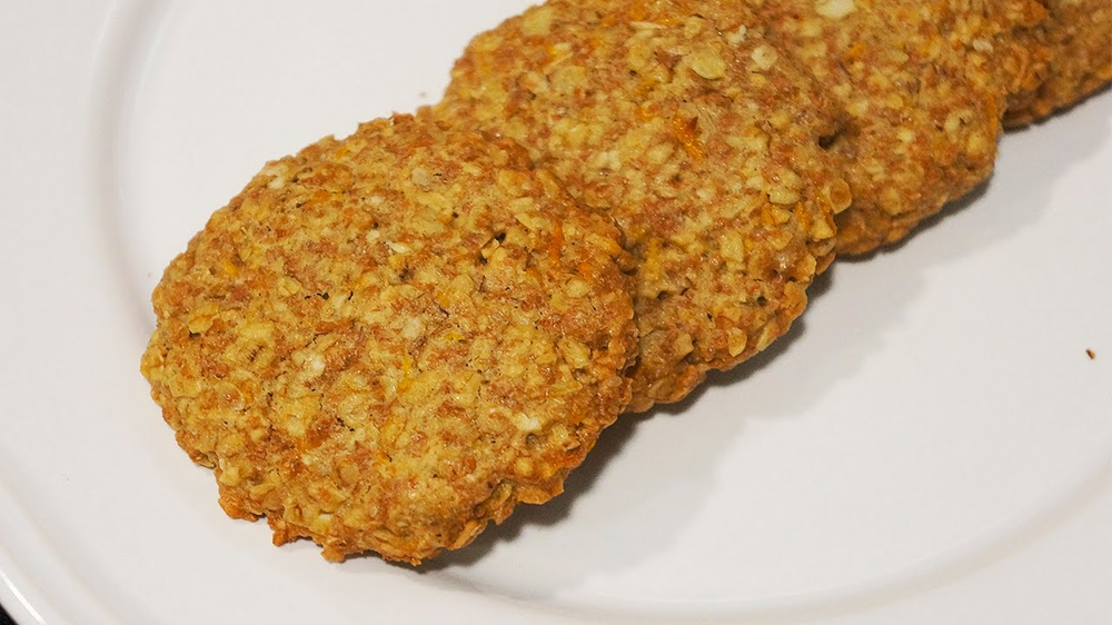 Galletitas de naranja sin harina ni azúcar, sabor saludable con pocos ingredientes.