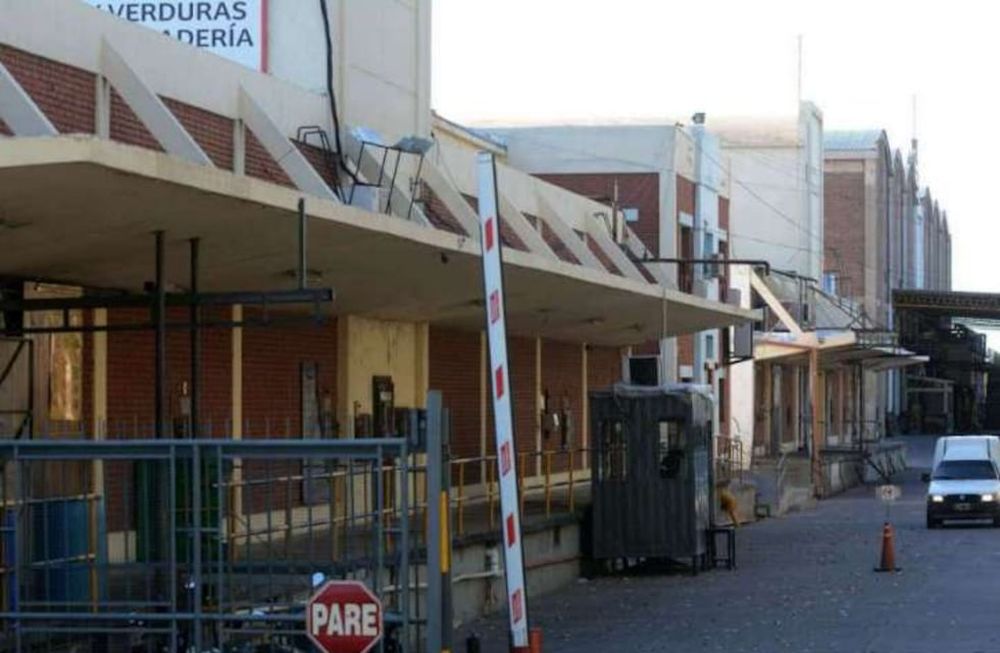 Por el tarifazo y la crisis frutícola, cierra tradicional frigorífico
