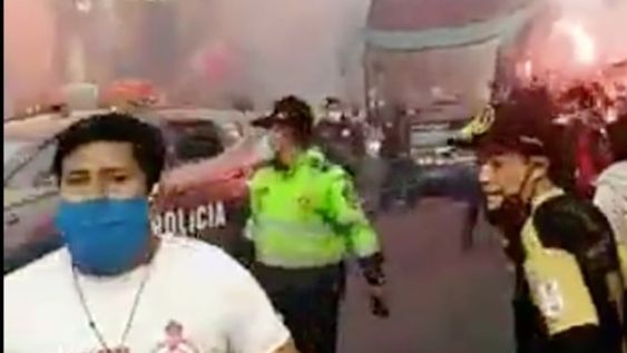 Incidentes obligó al Gobierno a volver a parar el fútbol incaico.